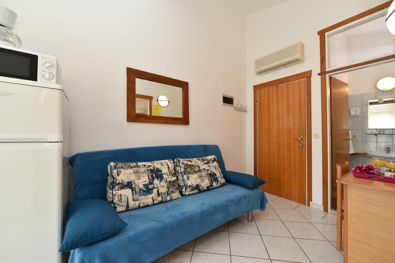 Villa Nela Petrčane Exterior foto