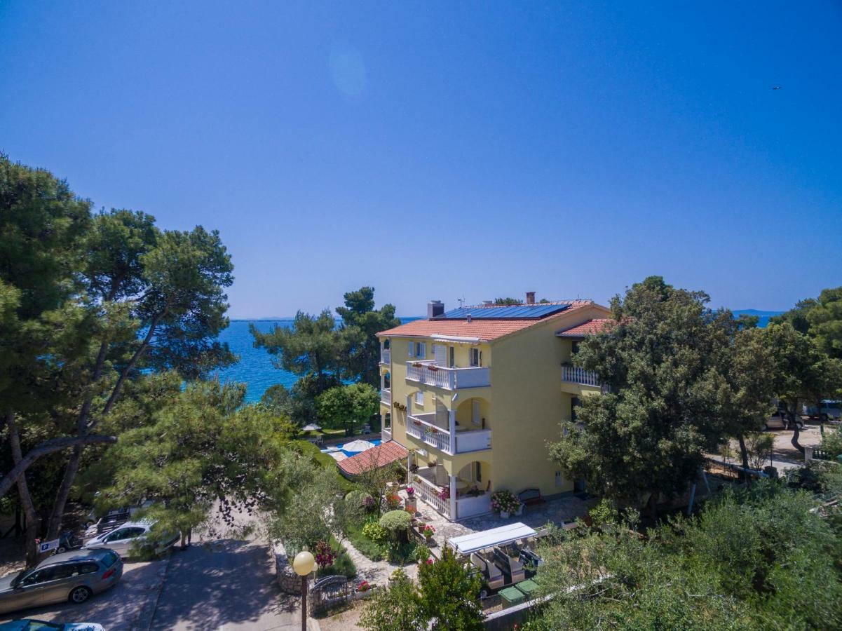 Villa Nela Petrčane Exterior foto